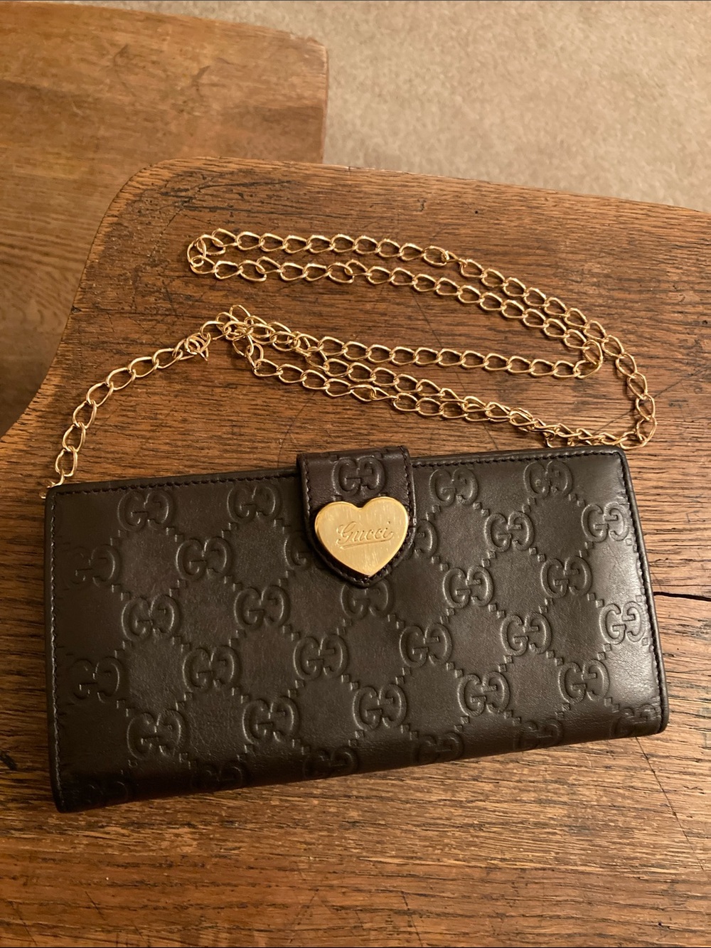 Gucci Guccissima GG Embossed Gold Tone Heart 💛 Snap Long Wallet w/Chain EUC